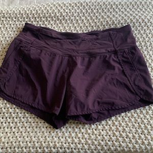 Lululemon size 6 shorts